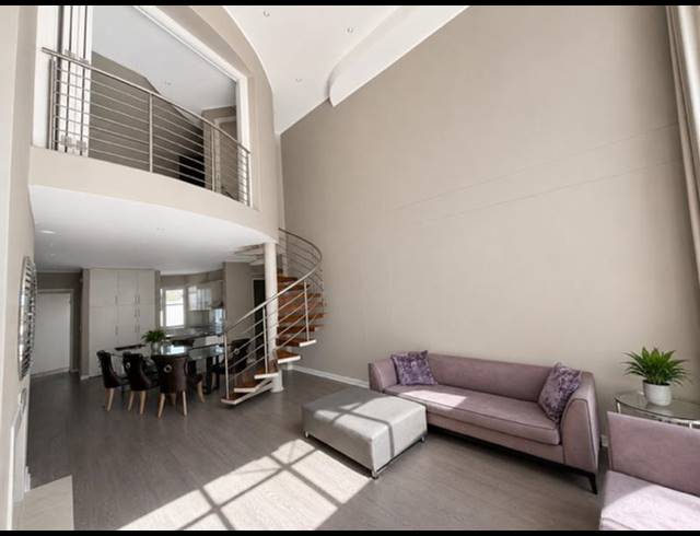 2 BEDROOM TOWNHOUSE FOR SALE IN HYDE PARK